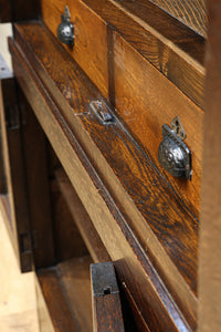 装飾性の高い杢目模様がレトロ感を高めるガラスケース BB2724