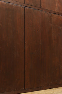 変わりデザインの金具で華を添えた衣裳箪笥 BB2791