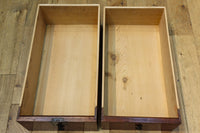 変わりデザインの金具で華を添えた衣裳箪笥 BB2791