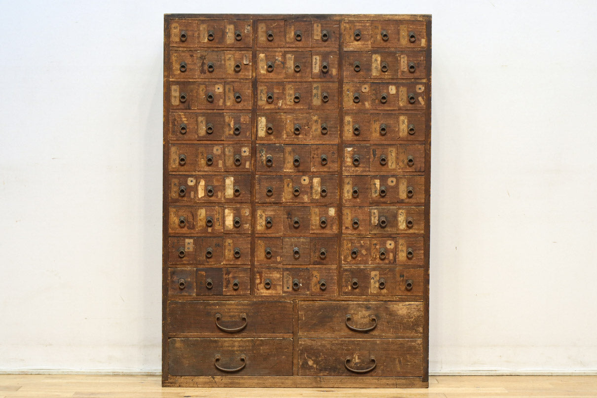 歴史を重ねた風合いが素晴らしい総桐薬箪笥 BB2831 – 古福庵