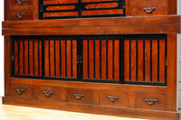 稀少幅2107ミリ‼ 艶やかで雅やかな色彩の貫禄溢れる極上近江水屋箪笥 BB2909