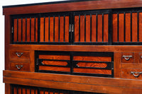 稀少幅2107ミリ‼ 艶やかで雅やかな色彩の貫禄溢れる極上近江水屋箪笥 BB2909