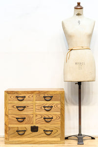 極上の欅杢目が流れる風格漂う小箪笥 BB2914