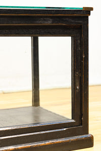 時代の雰囲気も楽しめる味わい深い五面ガラスケース BB2932