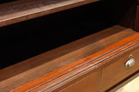 装飾性のある金具がお洒落なアイアンフレーム付きガラスケース BB2950