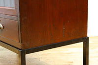 装飾性のある金具がお洒落なアイアンフレーム付きガラスケース BB2950