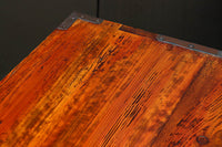 扇金具が華やかに飾るアイアンフレーム付き越後衣裳箪笥 BB2955