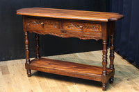 モダンな装飾で時代の趣き溢れるスリムテーブル BB2980