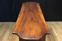 モダンな装飾で時代の趣き溢れるスリムテーブル BB2980