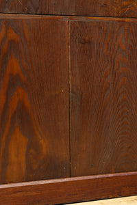 欅杢目に菊の金具を添えた風格漂う優美な米沢衣裳箪笥 BB3002