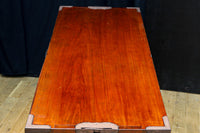 美しい色艶に瓢箪柄金具を添えた気品溢れる仙台衣裳箪笥 BB3016