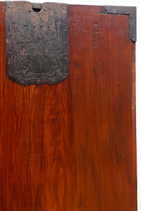 美しい色艶に瓢箪柄金具を添えた気品溢れる仙台衣裳箪笥 BB3016