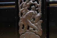 上品な漆の風合いが趣き深い庄内衣裳箪笥 BB3017