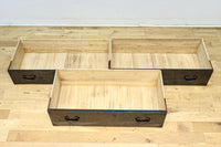 上品な漆の風合いが趣き深い庄内衣裳箪笥 BB3017