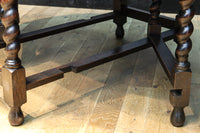 鮮やかで美しいオーバル型に広がるバタフライテーブル BB3030