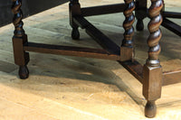 鮮やかで美しいオーバル型に広がるバタフライテーブル BB3030