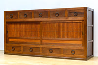 欅杢目が素晴らしい気品ある色味をした三重水屋箪笥 BB3042