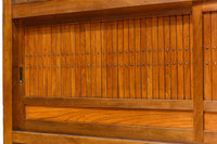 欅杢目が素晴らしい気品ある色味をした三重水屋箪笥 BB3042