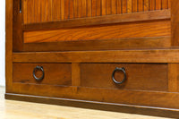 欅杢目が素晴らしい気品ある色味をした三重水屋箪笥 BB3042