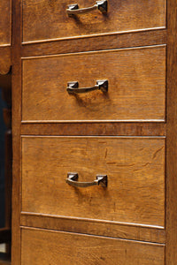 オークの風合いある杢目が美しいレトロデスク BB3046