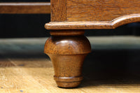 オークの風合いある杢目が美しいレトロデスク BB3046