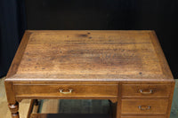 オークの風合いある杢目が美しいレトロデスク BB3046