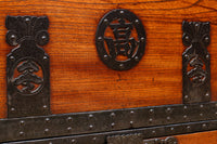 縁起の良い大型金具で凛とした威厳を放つ極上佐渡半櫃(はんがい) BB3054-MT