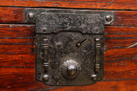 縁起の良い大型金具で凛とした威厳を放つ極上佐渡半櫃(はんがい) BB3054-MT