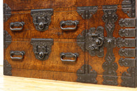 美麗な杢目に和モダンな装飾金具で絢爛豪華な庄内衣裳箪笥 BB3055-MT