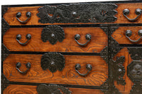 極上!! 華やかな欅杢目に龍虎金具が映える仙台衣裳箪笥 BB3062