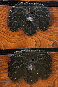 極上!! 華やかな欅杢目に龍虎金具が映える仙台衣裳箪笥 BB3062