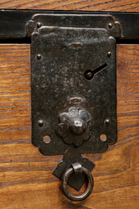 極上!! 華やかな欅杢目に龍虎金具が映える仙台衣裳箪笥 BB3062