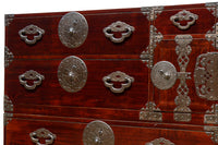 上品な艶色と桜金具の格調ある極上米沢衣裳箪笥 BB3063