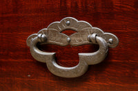 上品な艶色と桜金具の格調ある極上米沢衣裳箪笥 BB3063