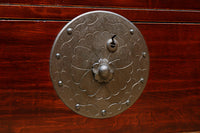 上品な艶色と桜金具の格調ある極上米沢衣裳箪笥 BB3063