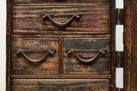 個性的な片開き戸に時代の風合い溢れる行商箪笥 BB3068