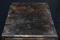 個性的な片開き戸に時代の風合い溢れる行商箪笥 BB3068