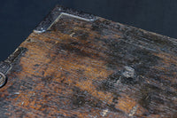 個性的な片開き戸に時代の風合い溢れる行商箪笥 BB3068