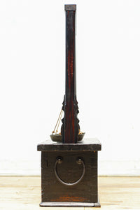 珍品!!上質な造りがレトロ感を漂わす組み立て式天秤ハカリ台 BB3070