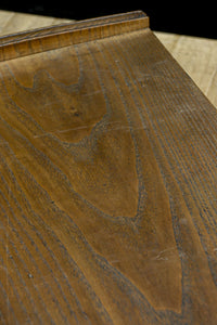 装飾性のある引手金具でレトロ感漂う文机 BB3074