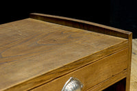 装飾性のある引手金具でレトロ感漂う文机 BB3074