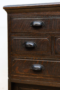 穏やかなオーク材の風合いをした上品な佇まいの収納箪笥BB3079