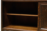 穏やかなオーク材の風合いをした上品な佇まいの収納箪笥BB3079