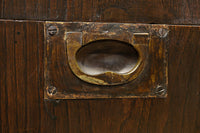 穏やかなオーク材の風合いをした上品な佇まいの収納箪笥BB3079