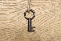 稀少サイズ!!気品ある寄木細工づくりの観音収納箪笥 BB3080