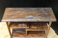 花彫刻が華やかな日光彫の飾り棚 BB3086