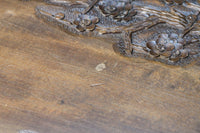 花彫刻が華やかな日光彫の飾り棚 BB3086