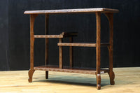 花彫刻が華やかな日光彫の飾り棚 BB3086