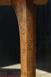 花彫刻が華やかな日光彫の飾り棚 BB3086