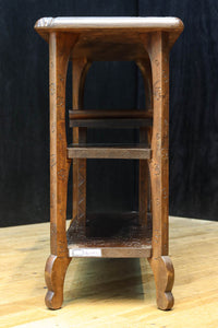 花彫刻が華やかな日光彫の飾り棚 BB3086